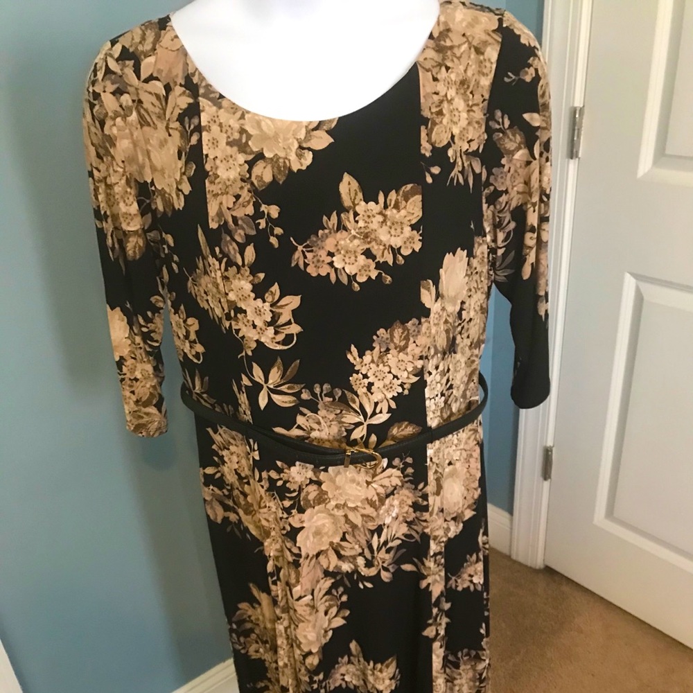 Jessica Howard A Line Midi Dress